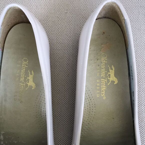 Oldmaine Trotters White Women's Loafers - Picture 4 of 7